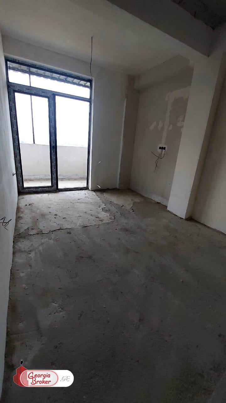 იყიდება ახალი აშენებული 3 ოთახიანი ბინა ვაშლიჯვარში